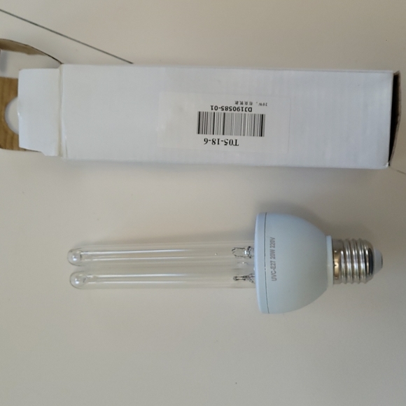UVC sanitizing bulb - Picture 2 of 4